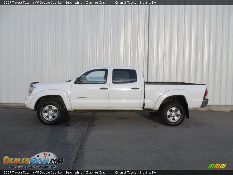 2007 Toyota Tacoma V6 Double Cab 4x4 Super White / Graphite Gray Photo #2