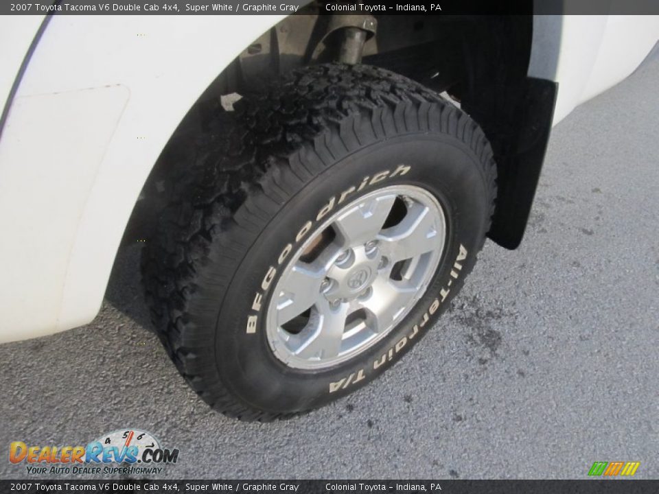 2007 Toyota Tacoma V6 Double Cab 4x4 Super White / Graphite Gray Photo #3