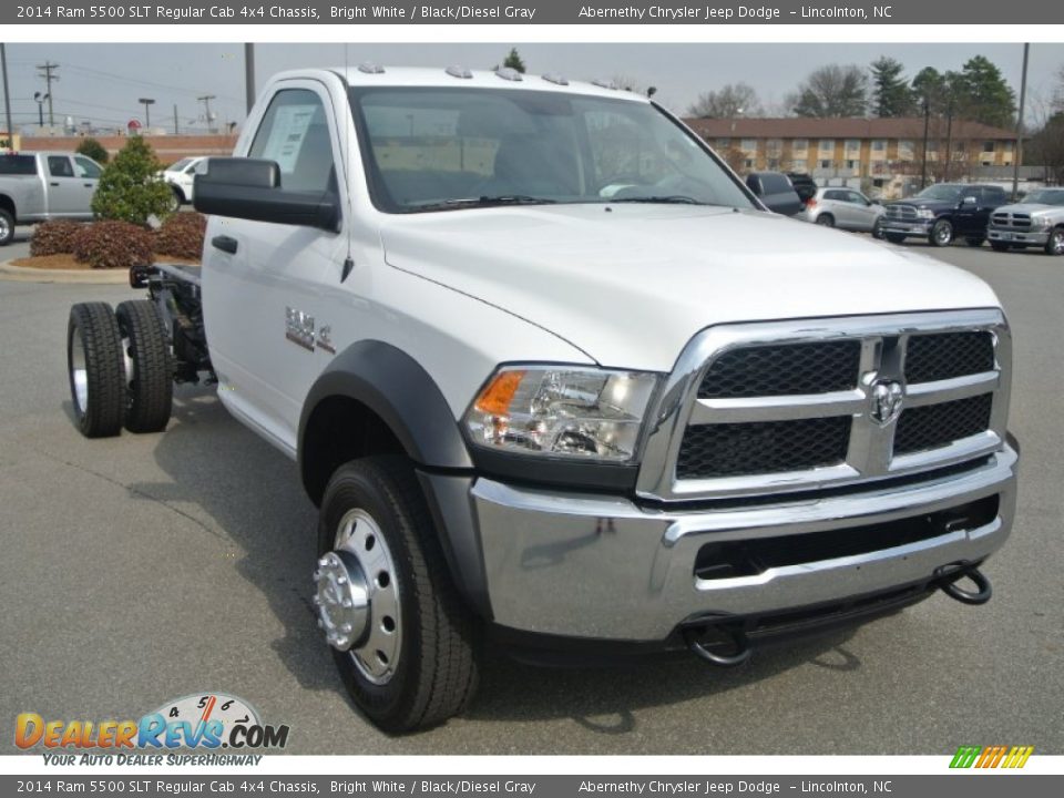 2014 Ram 5500 SLT Regular Cab 4x4 Chassis Bright White / Black/Diesel Gray Photo #2