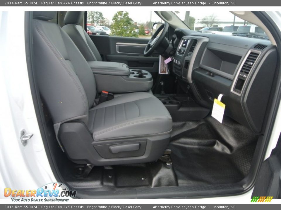 2014 Ram 5500 SLT Regular Cab 4x4 Chassis Bright White / Black/Diesel Gray Photo #17