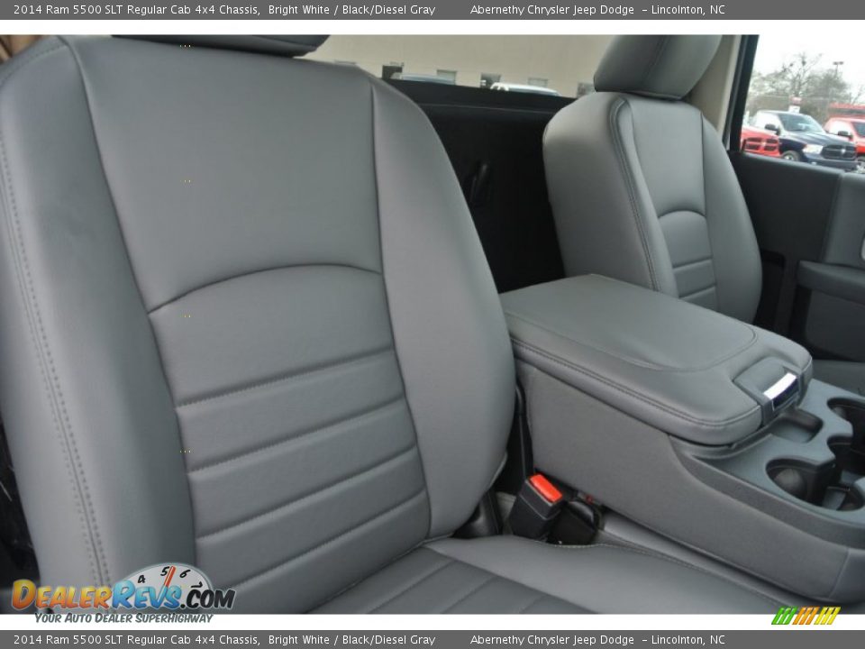 2014 Ram 5500 SLT Regular Cab 4x4 Chassis Bright White / Black/Diesel Gray Photo #18