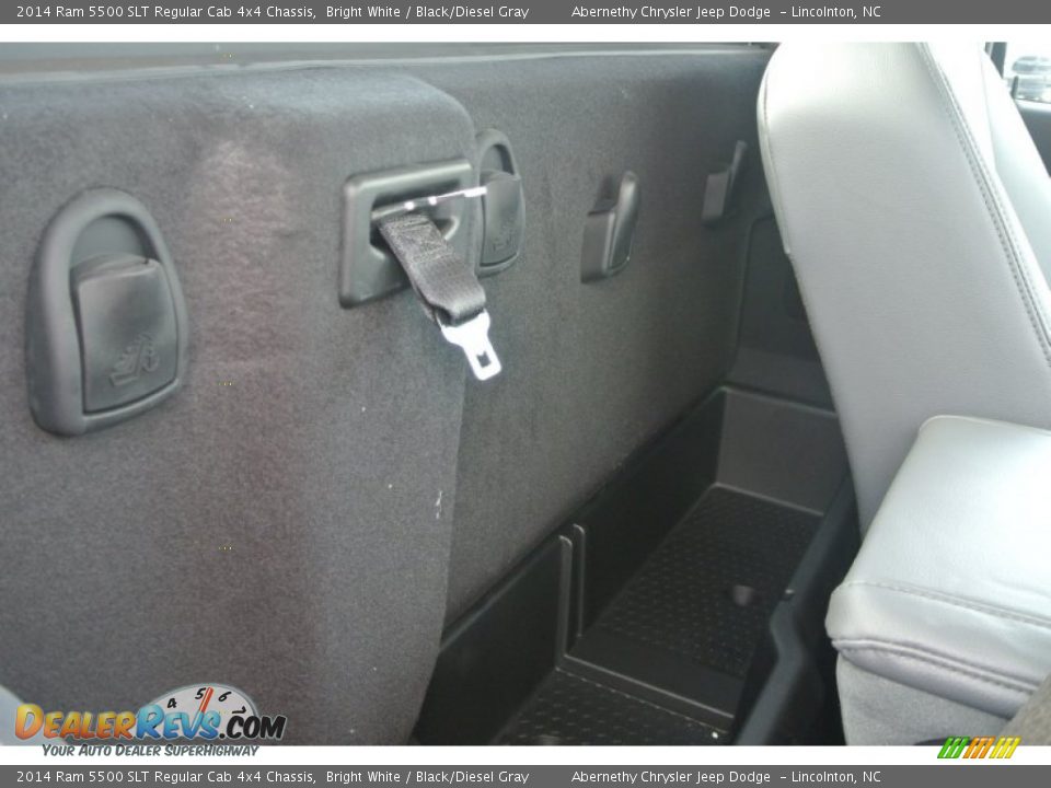 2014 Ram 5500 SLT Regular Cab 4x4 Chassis Bright White / Black/Diesel Gray Photo #19