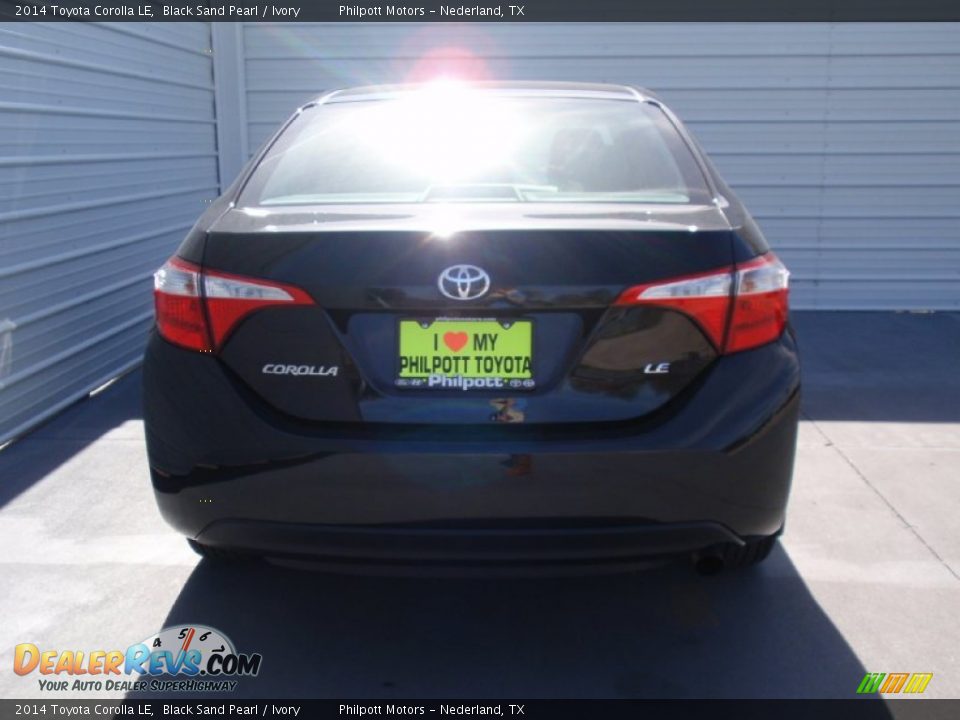 2014 Toyota Corolla LE Black Sand Pearl / Ivory Photo #5