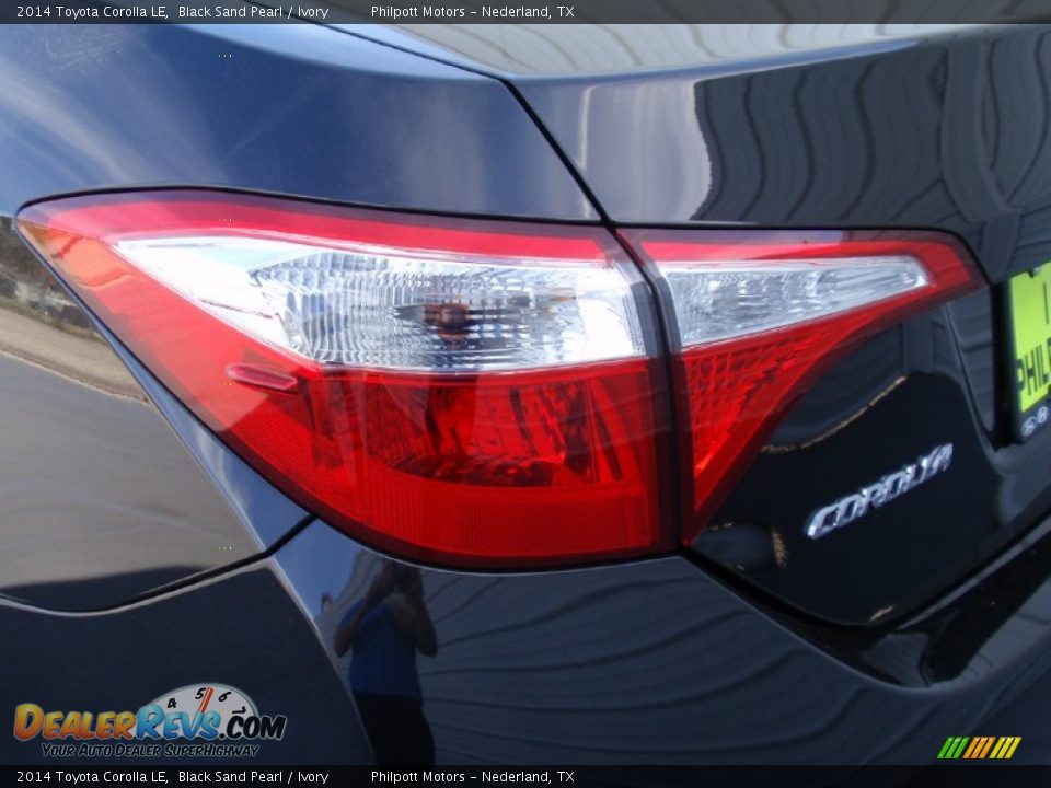 2014 Toyota Corolla LE Black Sand Pearl / Ivory Photo #13