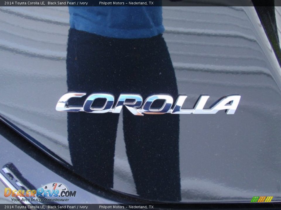 2014 Toyota Corolla LE Black Sand Pearl / Ivory Photo #14