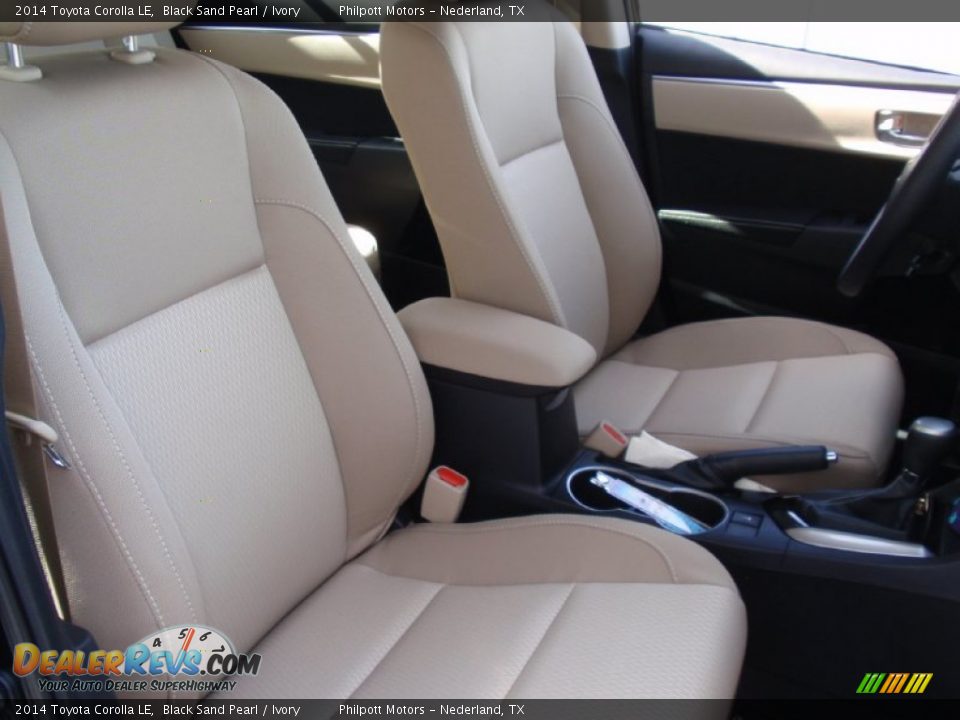2014 Toyota Corolla LE Black Sand Pearl / Ivory Photo #19