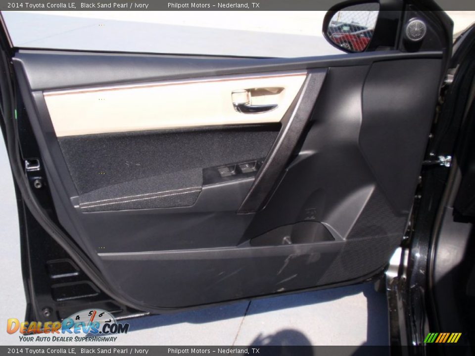 2014 Toyota Corolla LE Black Sand Pearl / Ivory Photo #23