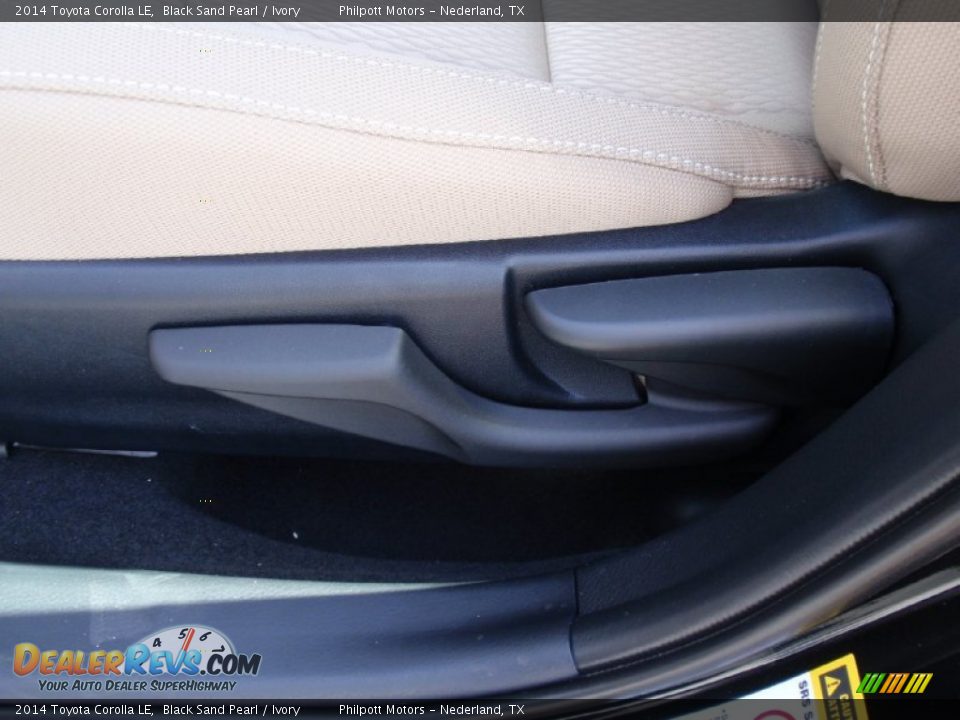 2014 Toyota Corolla LE Black Sand Pearl / Ivory Photo #27
