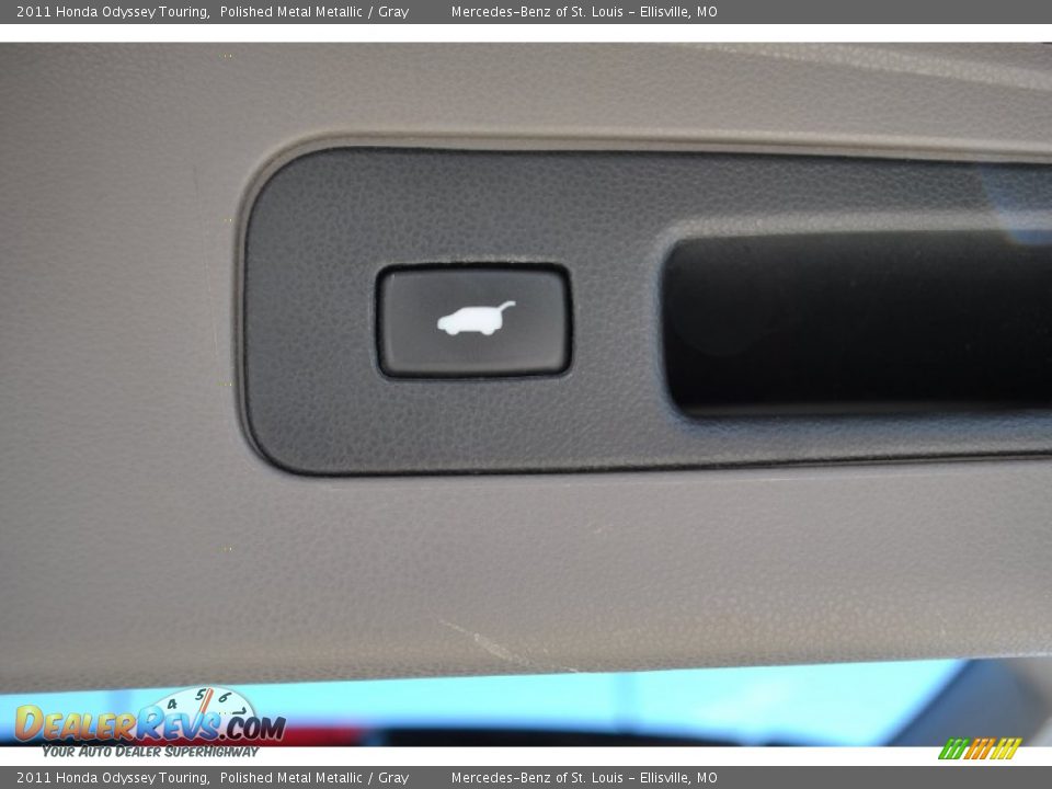 2011 Honda Odyssey Touring Polished Metal Metallic / Gray Photo #11