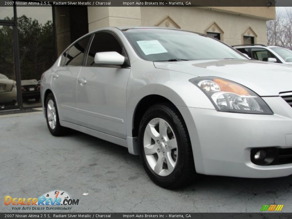 2007 Nissan Altima 2.5 S Radiant Silver Metallic / Charcoal Photo #8