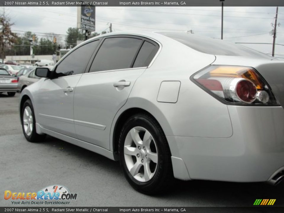 2007 Nissan Altima 2.5 S Radiant Silver Metallic / Charcoal Photo #10