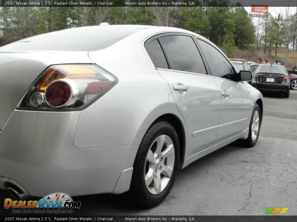 2007 Nissan Altima 2.5 S Radiant Silver Metallic / Charcoal Photo #11