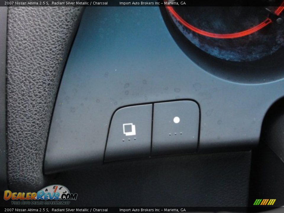 2007 Nissan Altima 2.5 S Radiant Silver Metallic / Charcoal Photo #21