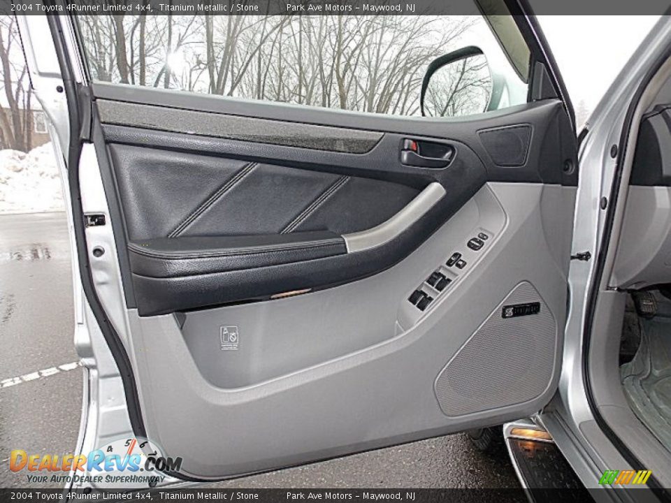 2004 Toyota 4Runner Limited 4x4 Titanium Metallic / Stone Photo #10