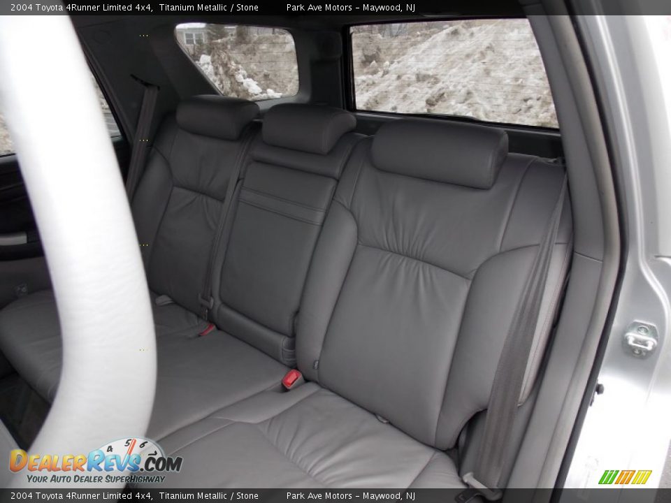 2004 Toyota 4Runner Limited 4x4 Titanium Metallic / Stone Photo #16