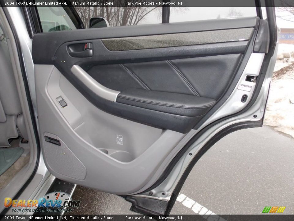 2004 Toyota 4Runner Limited 4x4 Titanium Metallic / Stone Photo #21