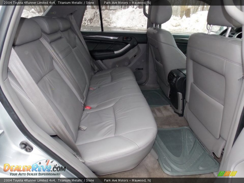 2004 Toyota 4Runner Limited 4x4 Titanium Metallic / Stone Photo #23