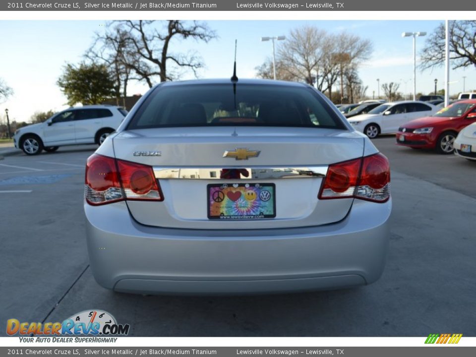 2011 Chevrolet Cruze LS Silver Ice Metallic / Jet Black/Medium Titanium Photo #4