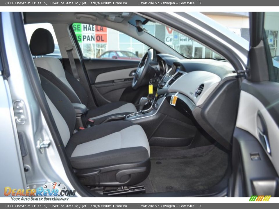 2011 Chevrolet Cruze LS Silver Ice Metallic / Jet Black/Medium Titanium Photo #10