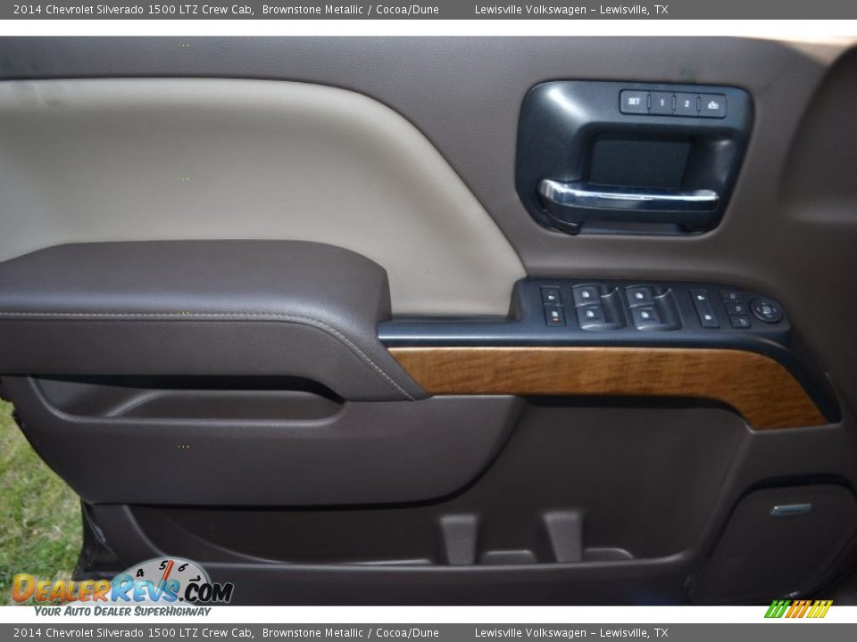 Door Panel of 2014 Chevrolet Silverado 1500 LTZ Crew Cab Photo #13