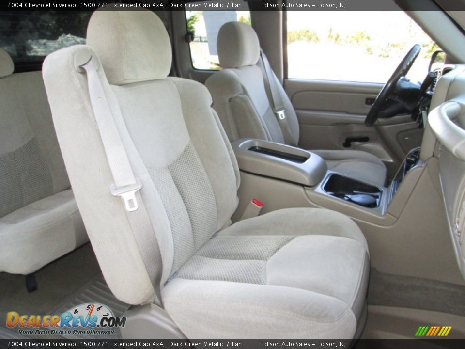 Front Seat of 2004 Chevrolet Silverado 1500 Z71 Extended Cab 4x4 Photo #16