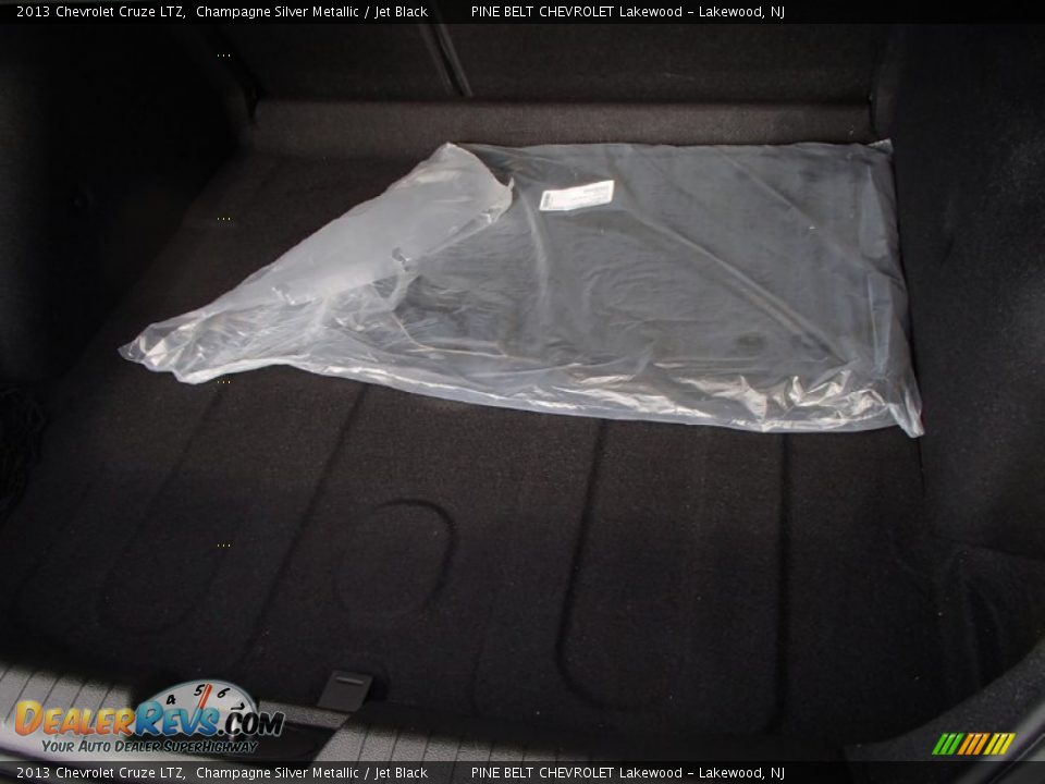 2013 Chevrolet Cruze LTZ Champagne Silver Metallic / Jet Black Photo #8