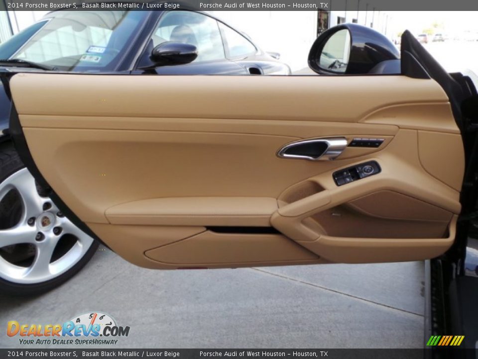 Door Panel of 2014 Porsche Boxster S Photo #9