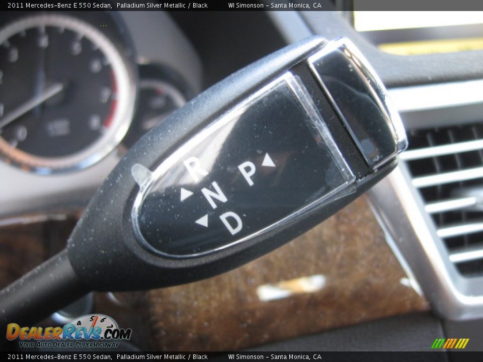 2011 Mercedes-Benz E 550 Sedan Palladium Silver Metallic / Black Photo #11