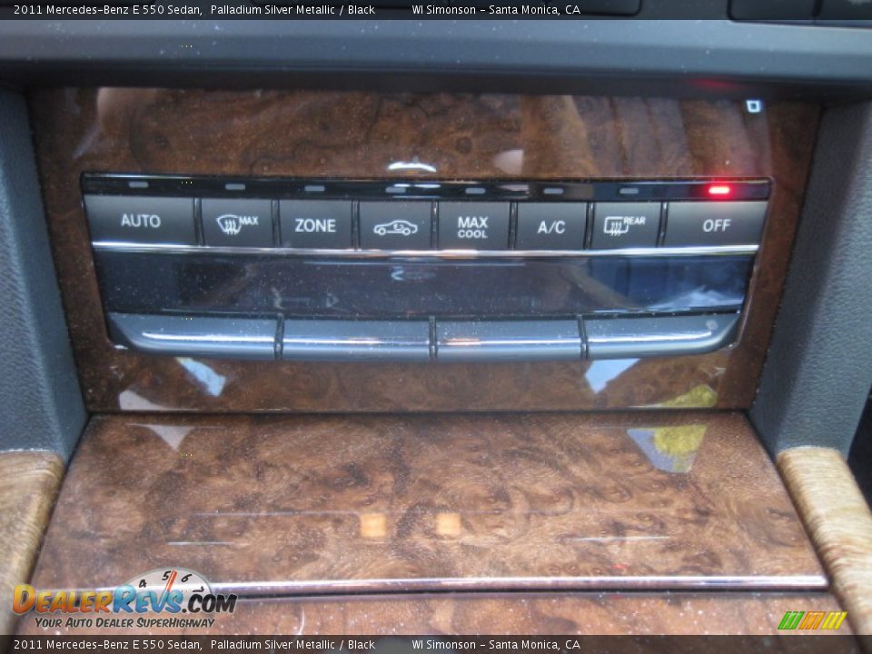 2011 Mercedes-Benz E 550 Sedan Palladium Silver Metallic / Black Photo #13