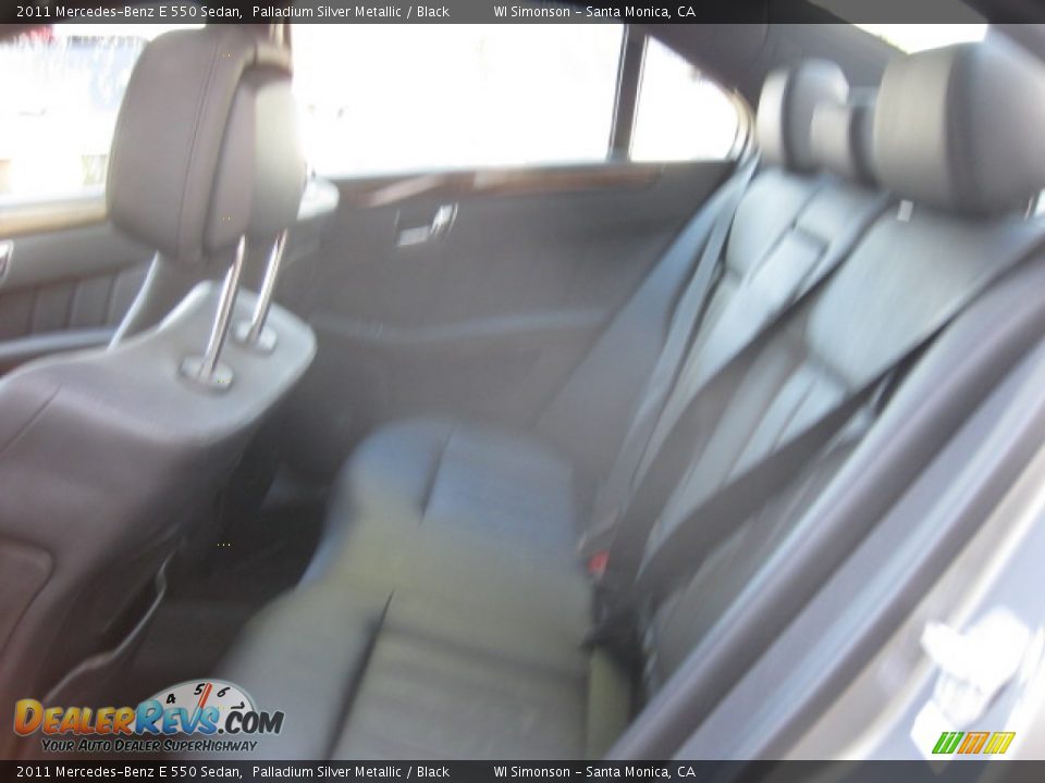 2011 Mercedes-Benz E 550 Sedan Palladium Silver Metallic / Black Photo #20