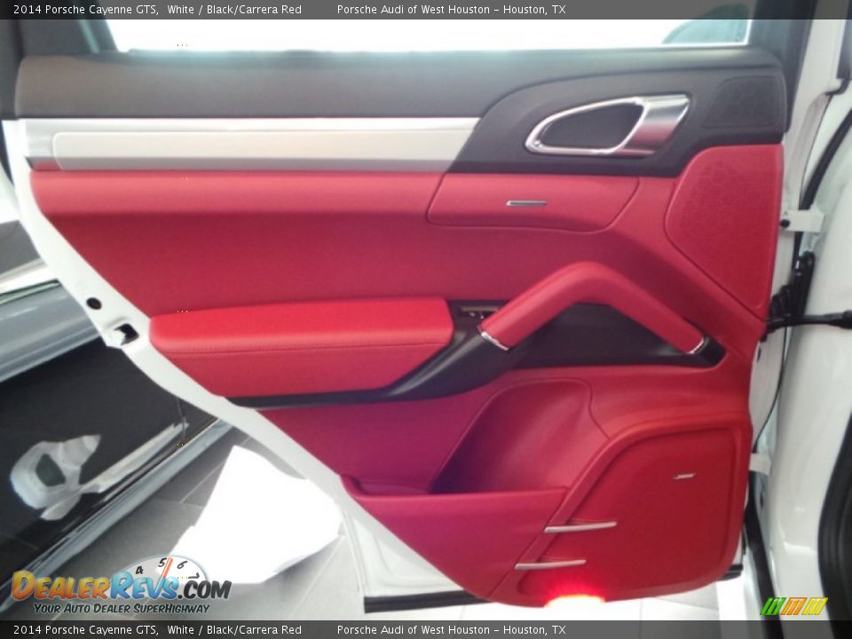 Door Panel of 2014 Porsche Cayenne GTS Photo #23