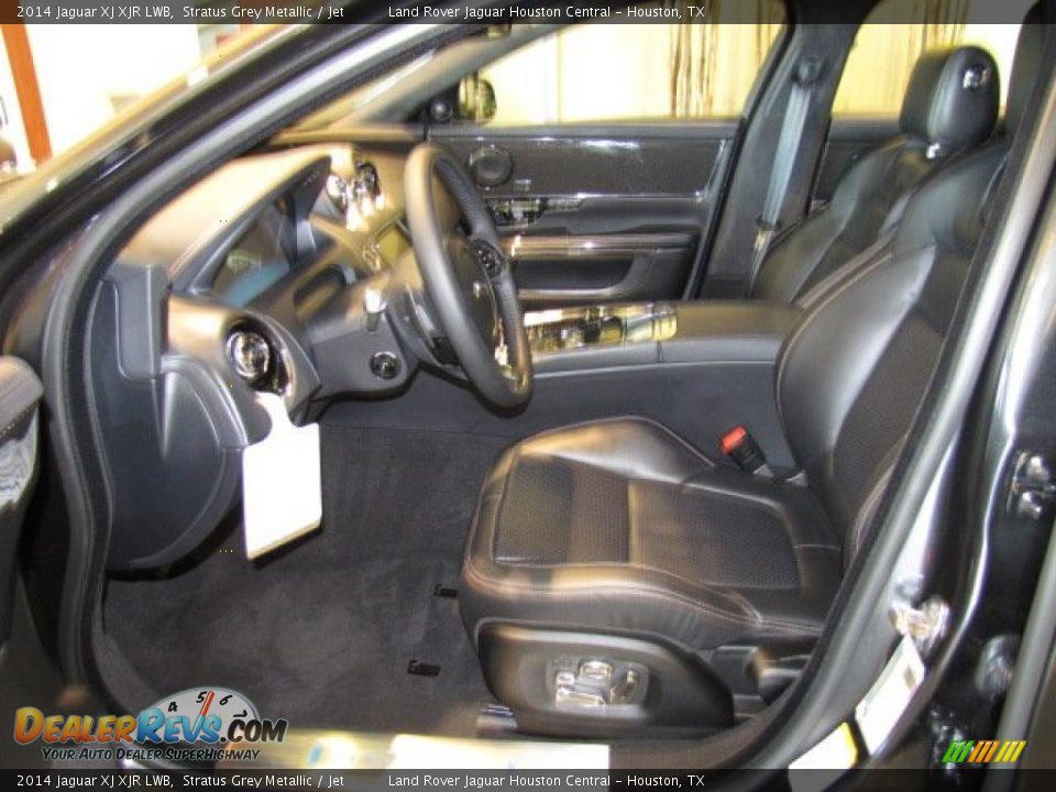 Front Seat of 2014 Jaguar XJ XJR LWB Photo #6