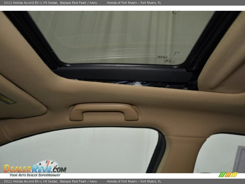 2011 Honda Accord EX-L V6 Sedan Basque Red Pearl / Ivory Photo #15