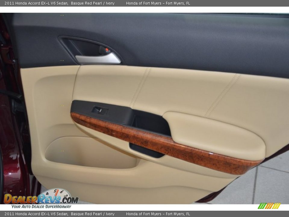 2011 Honda Accord EX-L V6 Sedan Basque Red Pearl / Ivory Photo #29