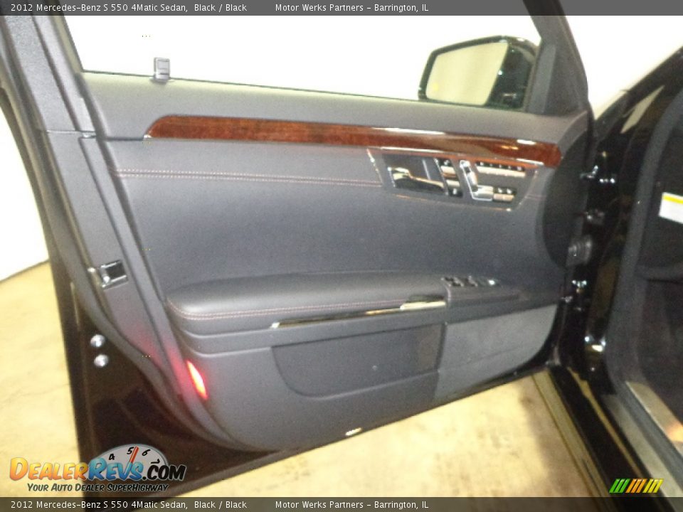 2012 Mercedes-Benz S 550 4Matic Sedan Black / Black Photo #21