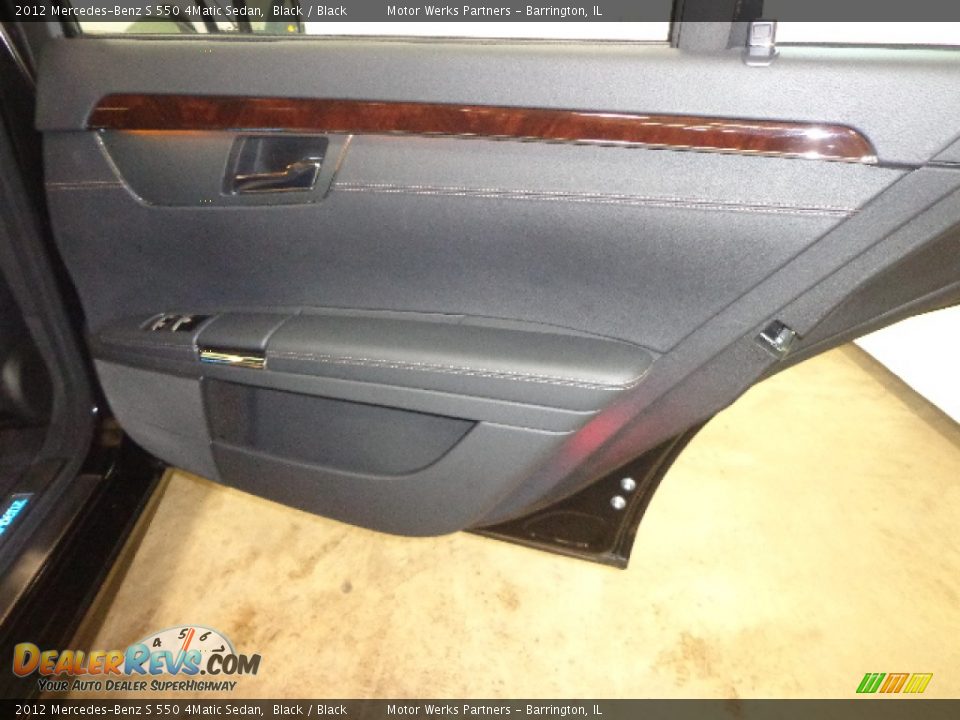 2012 Mercedes-Benz S 550 4Matic Sedan Black / Black Photo #29