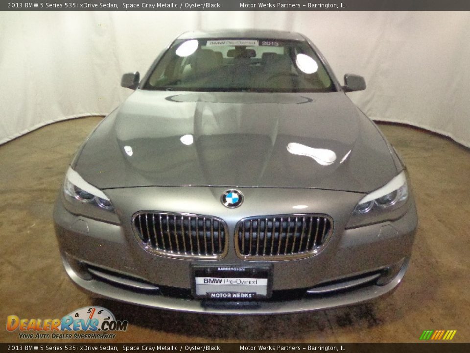2013 BMW 5 Series 535i xDrive Sedan Space Gray Metallic / Oyster/Black Photo #2