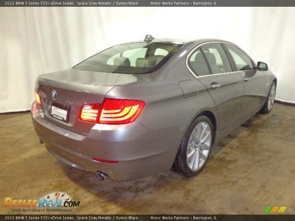 2013 BMW 5 Series 535i xDrive Sedan Space Gray Metallic / Oyster/Black Photo #9