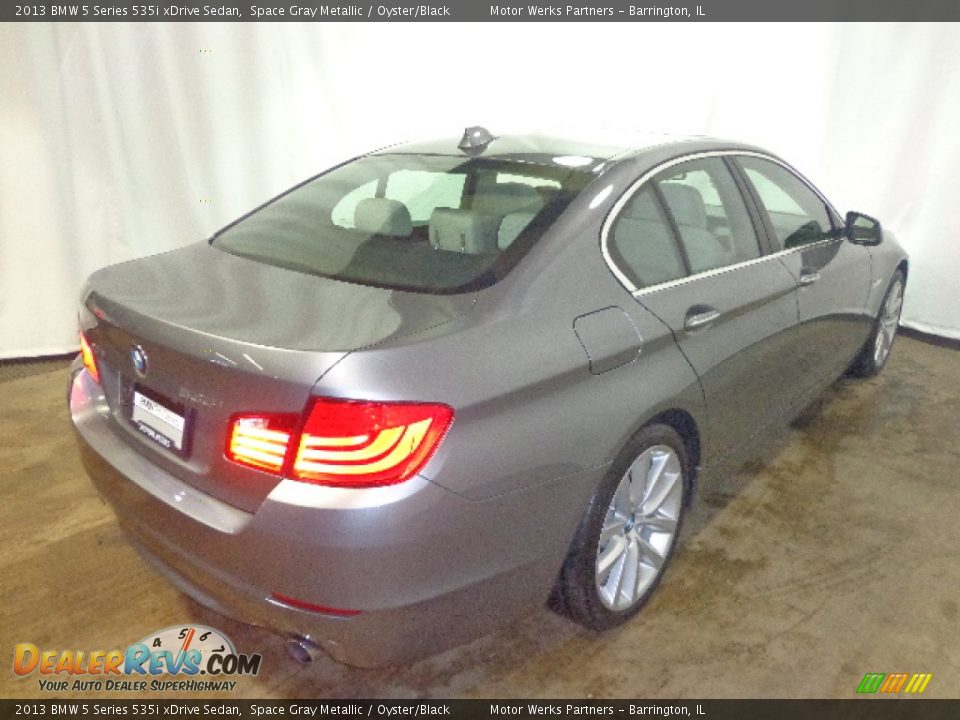 2013 BMW 5 Series 535i xDrive Sedan Space Gray Metallic / Oyster/Black Photo #10