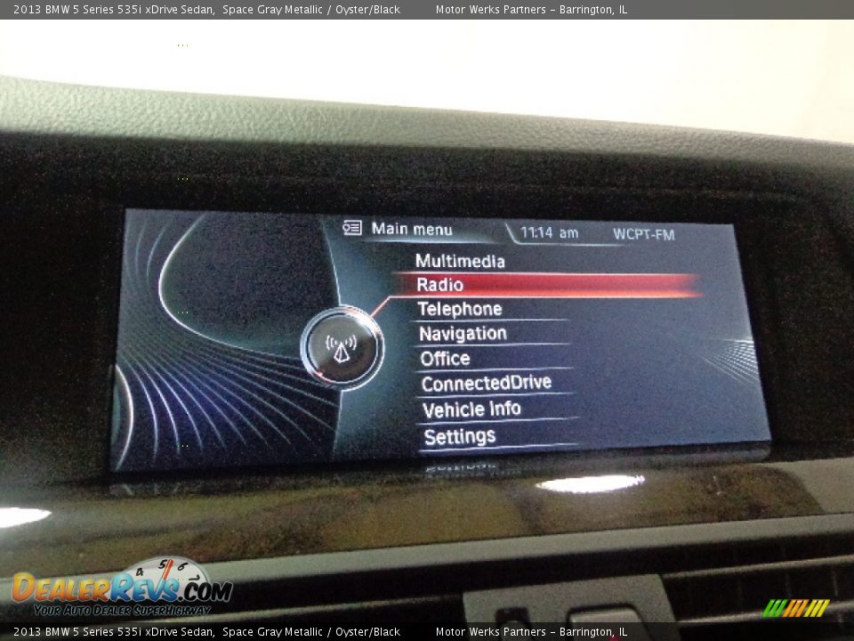 2013 BMW 5 Series 535i xDrive Sedan Space Gray Metallic / Oyster/Black Photo #33