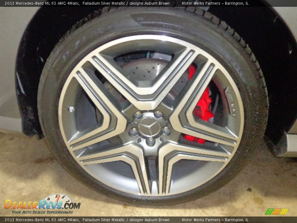 2013 Mercedes-Benz ML 63 AMG 4Matic Palladium Silver Metallic / designo Auburn Brown Photo #19