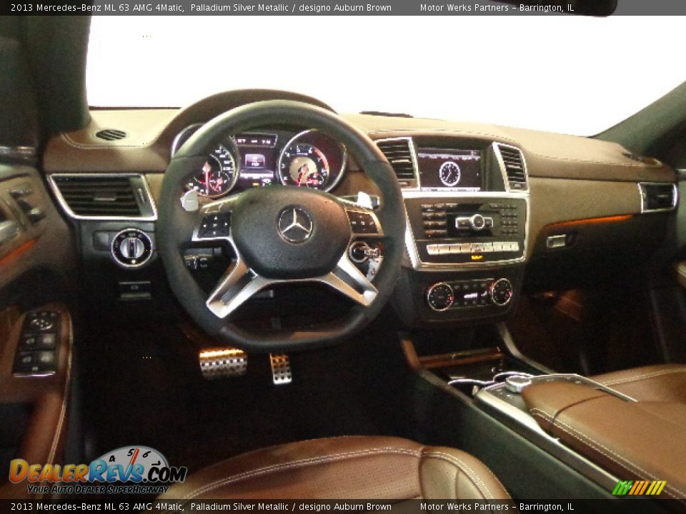 Dashboard of 2013 Mercedes-Benz ML 63 AMG 4Matic Photo #26