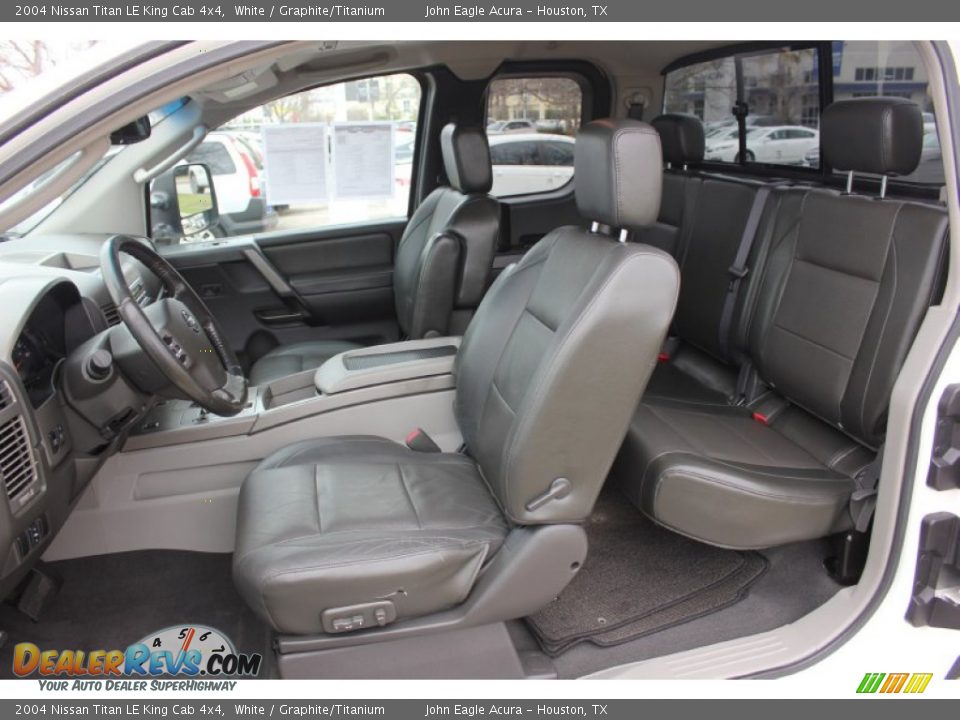 2004 Nissan Titan LE King Cab 4x4 White / Graphite/Titanium Photo #10
