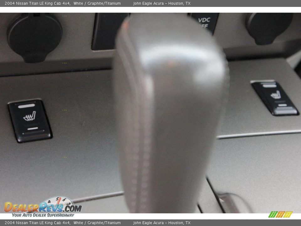 2004 Nissan Titan LE King Cab 4x4 White / Graphite/Titanium Photo #29