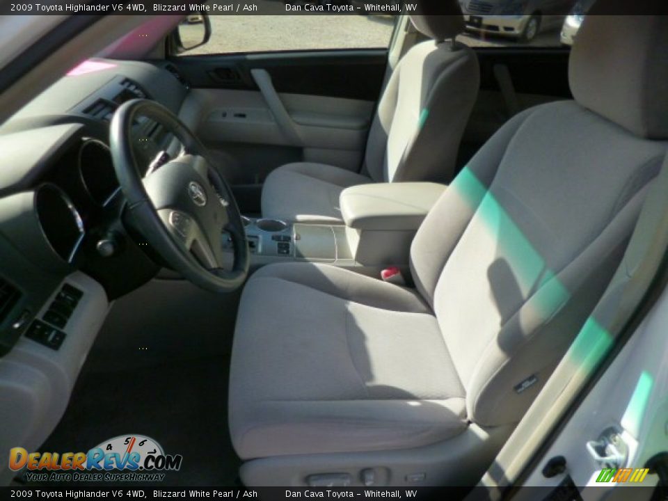 2009 Toyota Highlander V6 4WD Blizzard White Pearl / Ash Photo #11