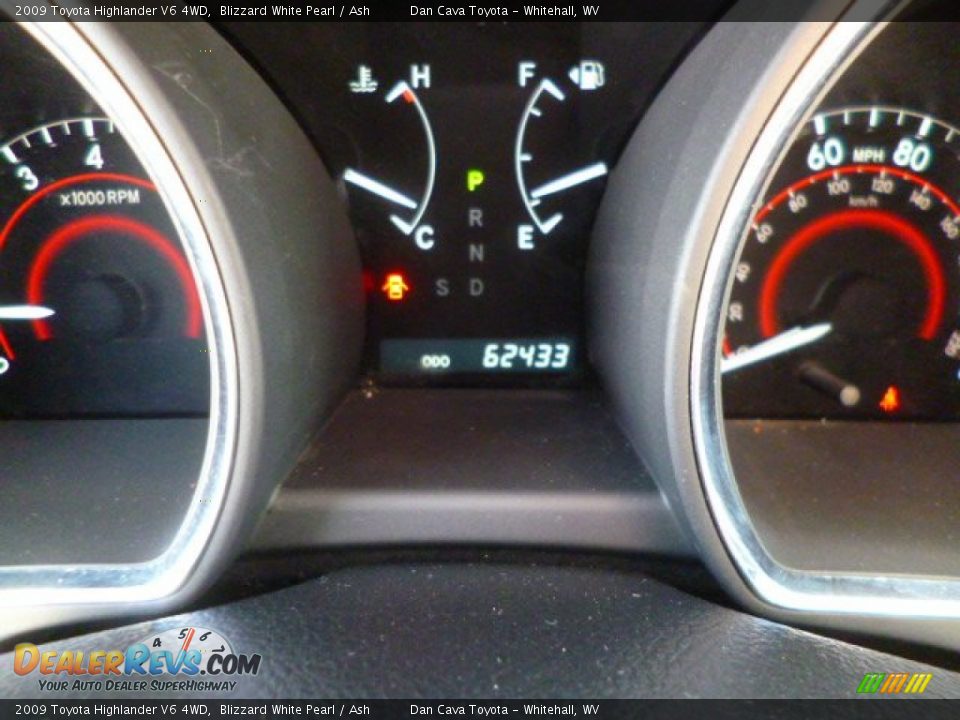2009 Toyota Highlander V6 4WD Blizzard White Pearl / Ash Photo #15