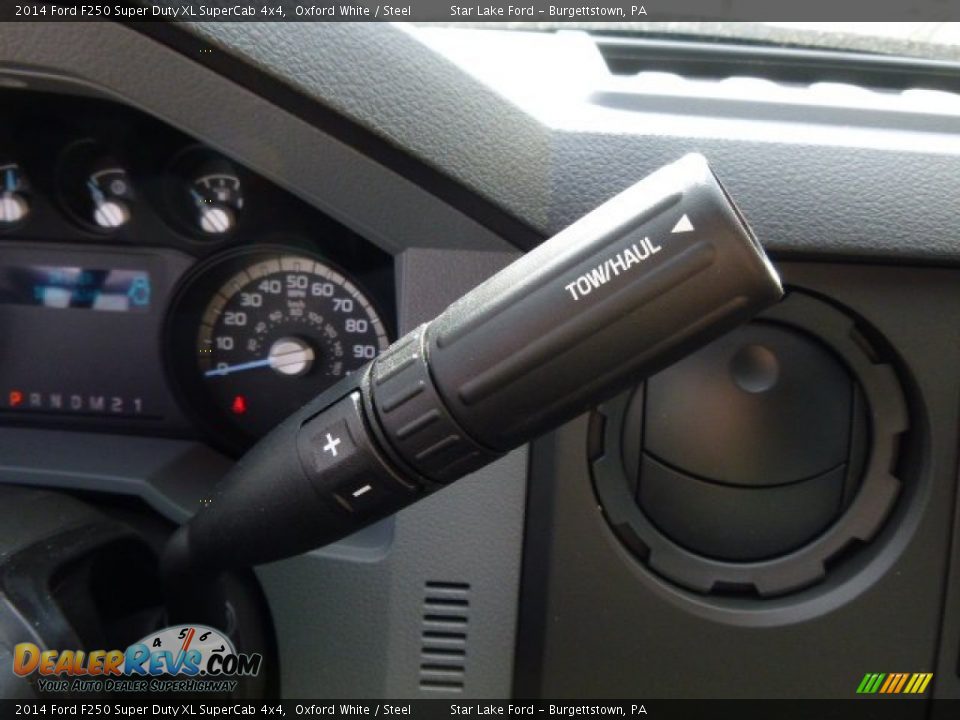2014 Ford F250 Super Duty XL SuperCab 4x4 Oxford White / Steel Photo #17