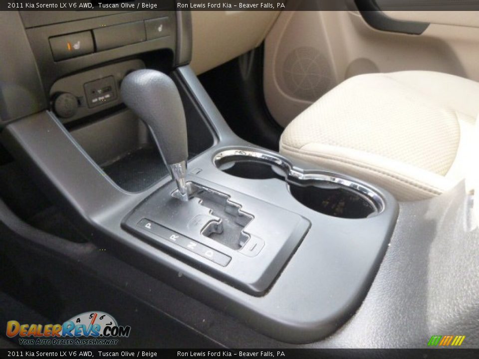2011 Kia Sorento LX V6 AWD Tuscan Olive / Beige Photo #17