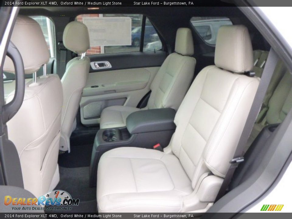 2014 Ford Explorer XLT 4WD Oxford White / Medium Light Stone Photo #10