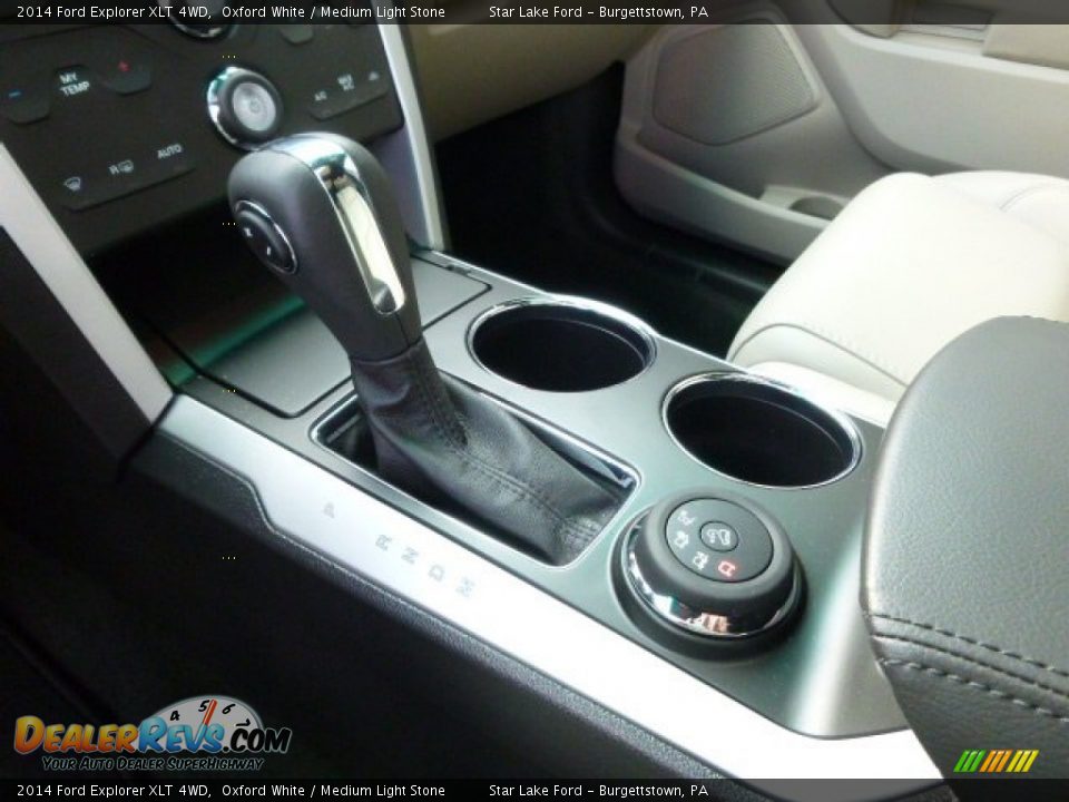 2014 Ford Explorer XLT 4WD Oxford White / Medium Light Stone Photo #17